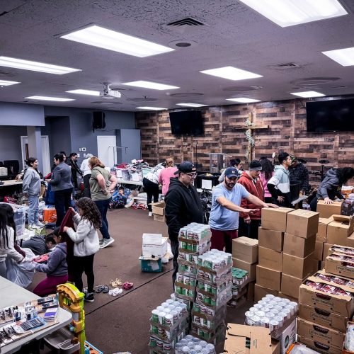 Meet of hands of restoration